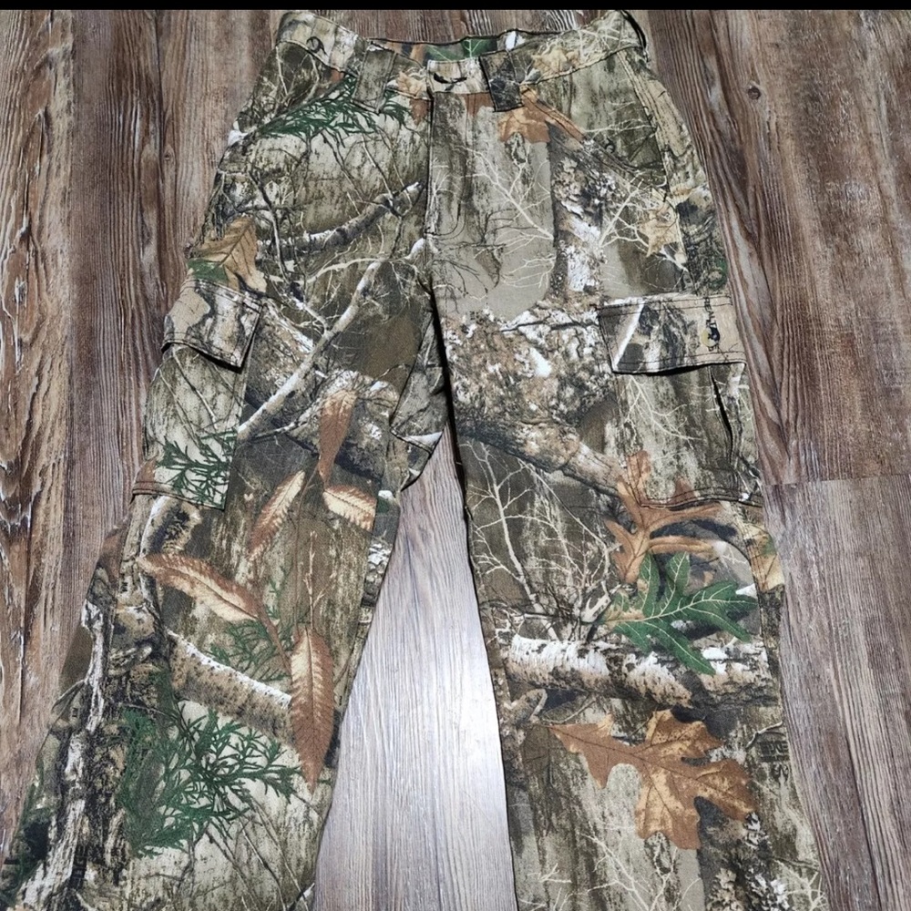 Youth Camo pants size 14/16